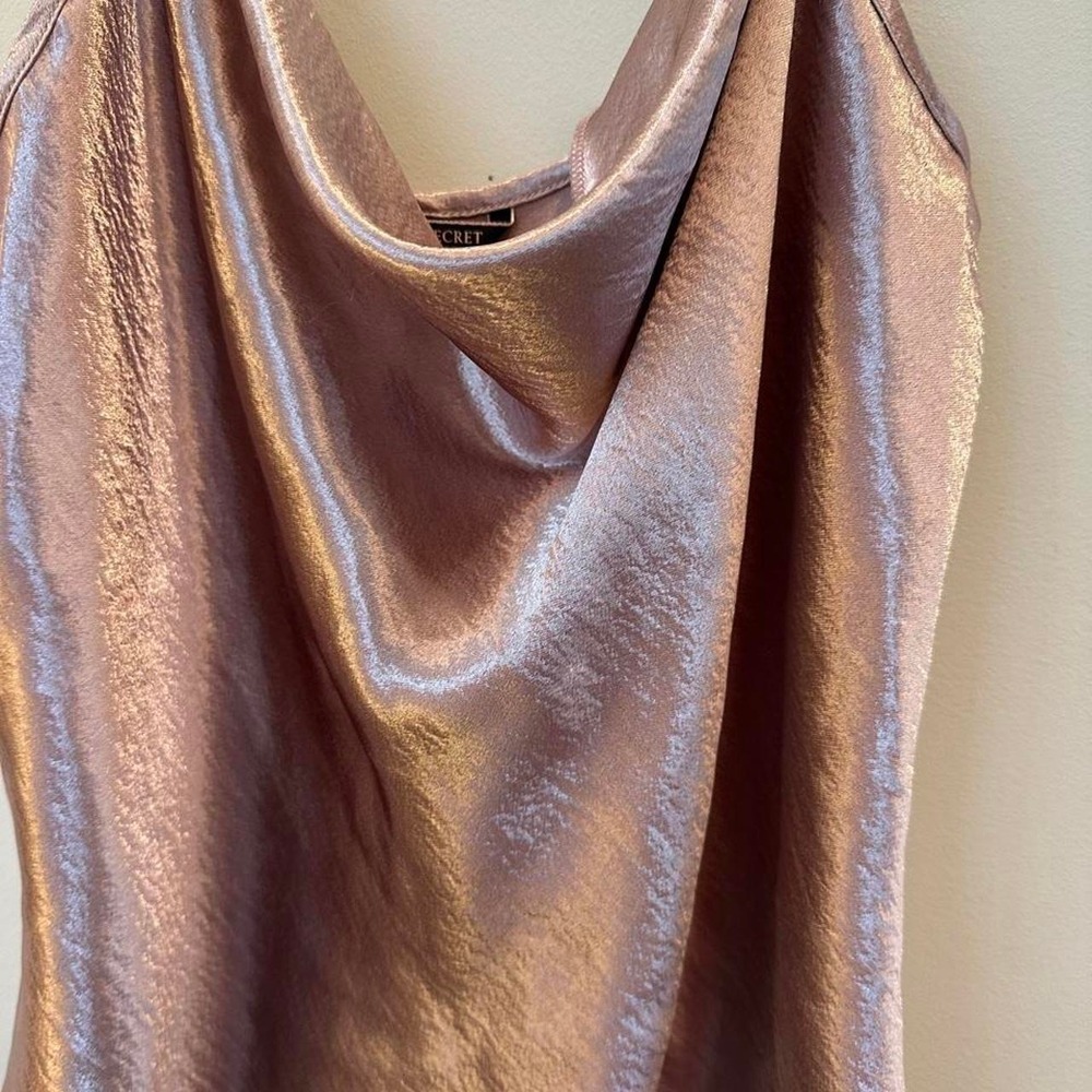 Medium Victoria's Secret satin cami top in dusk pink